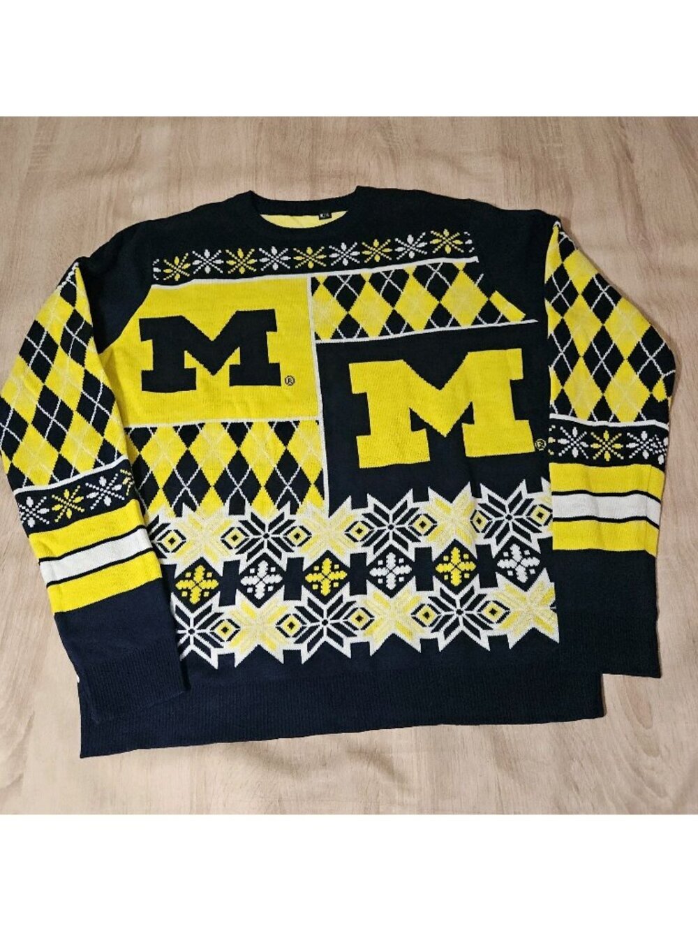Michigan Wolverines Sweater Mens XL Yellow Blue NCAA Football Ugly Christmas